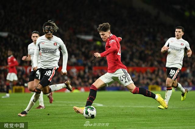 同样重要的 同样重要的