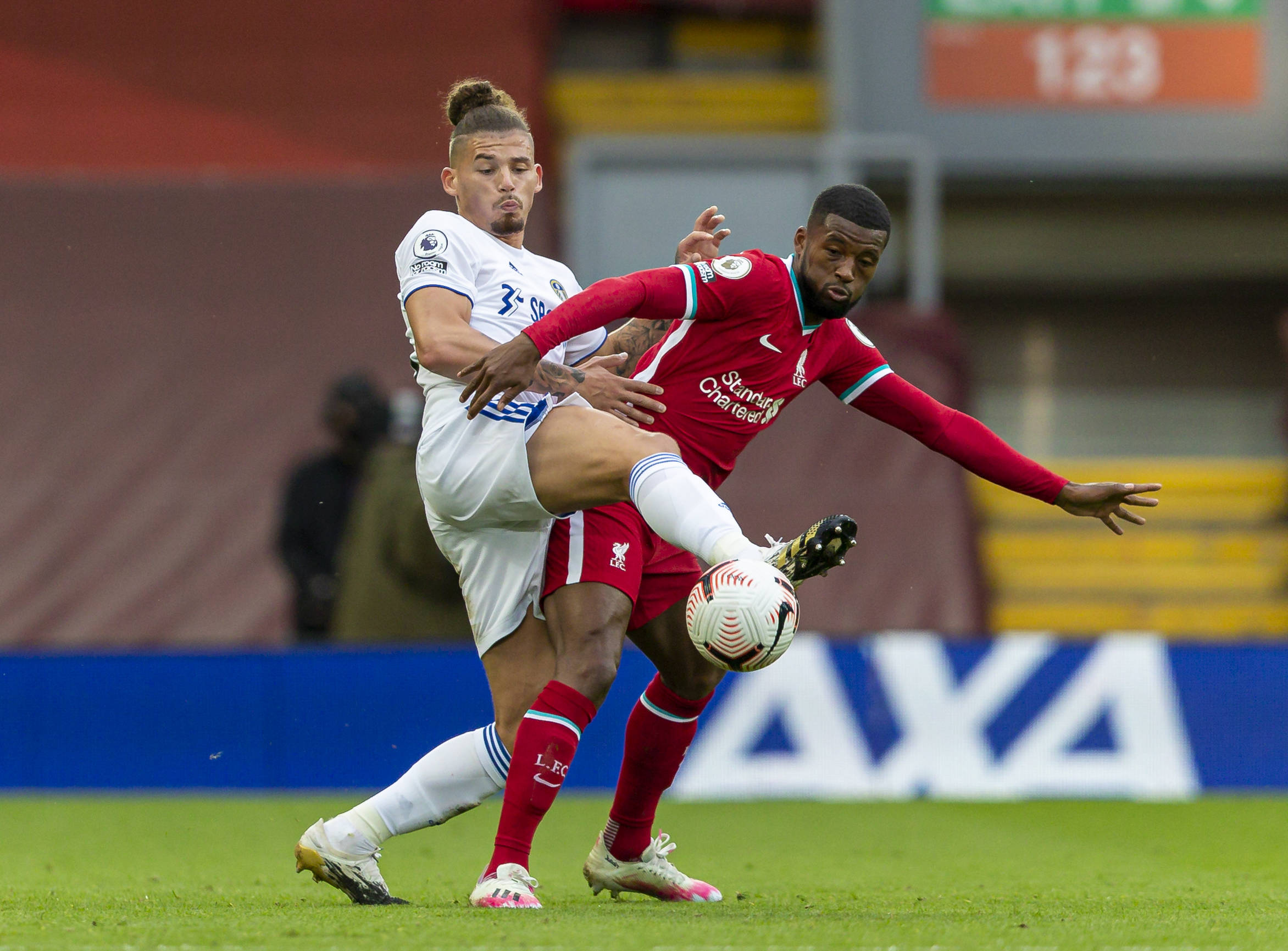 更是对篮球 更是对篮球