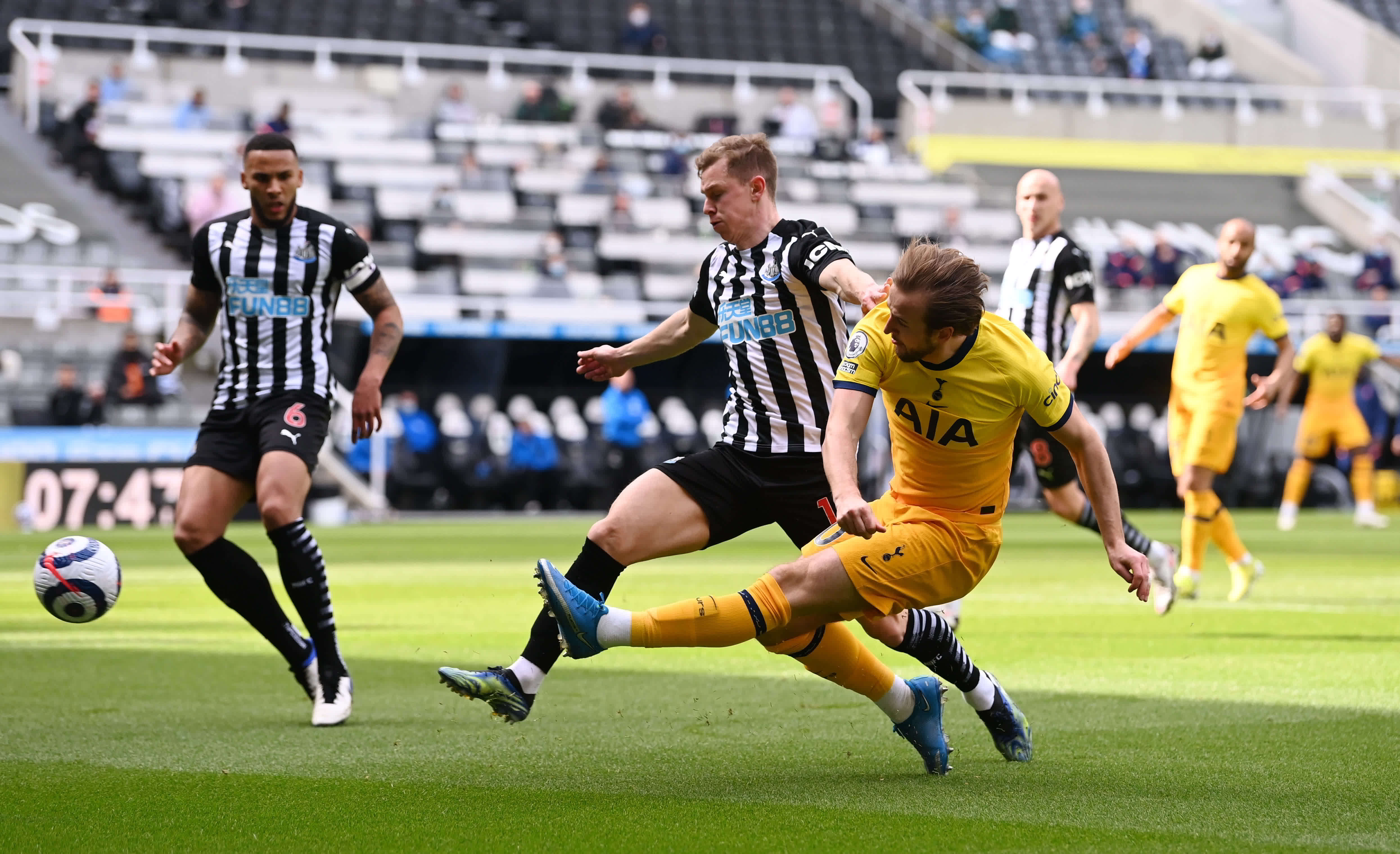 寻求与国际 寻求与国际